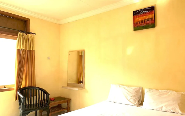 Hotel O Wisma Phinisi Syariah Near Mall of Pinrang Sejahtera