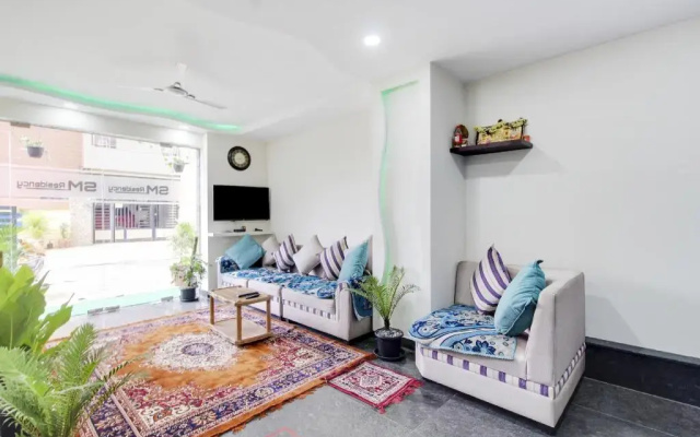 SM Residency by OYO Rooms