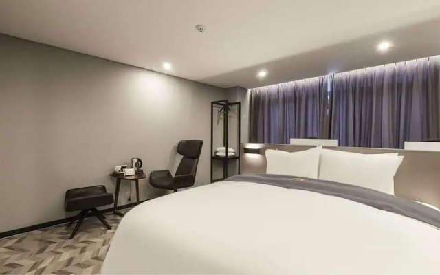 A One Hotel