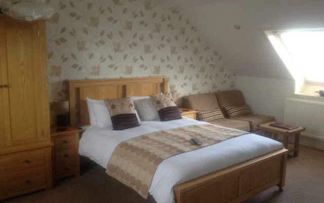 Bure Lodge