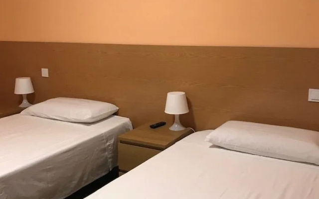Hostal La Pared