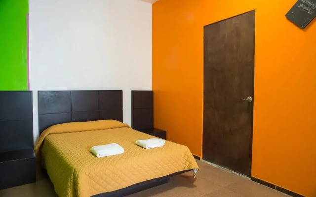 Hostal Amigo Suites