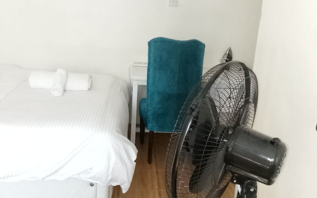 Chi Suites