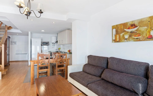 Modern Apartment in Gudar With Balcony