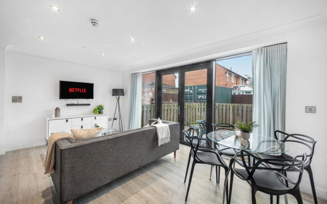 Eastgate Suite