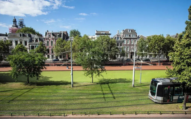 Maurits Apartments & Suites