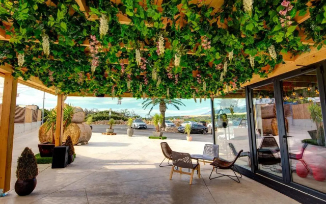 Noa Glamping Resort