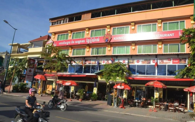 Khmeroyal Hotel