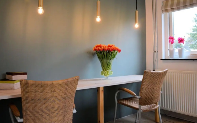 Cozy Holiday Home in Noordwijkerhout near Lake