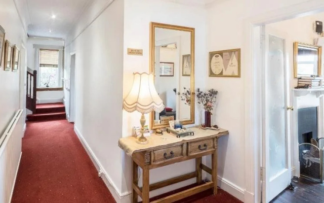 Hillview House B&B