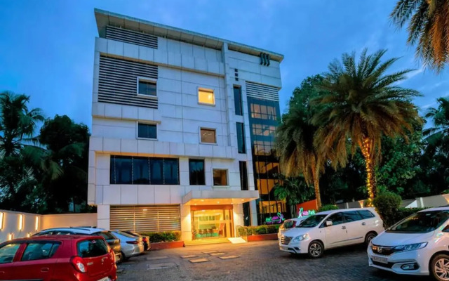 Hotel Hills Park Pathanamthitta