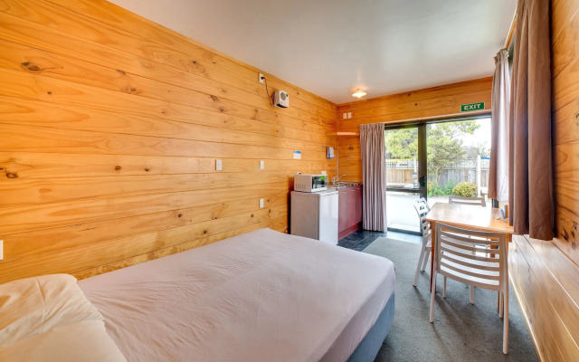 Wellington TOP 10 Holiday Park