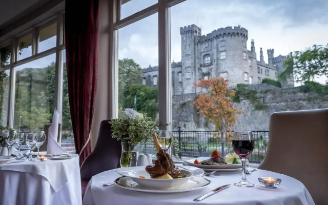 Kilkenny River Court