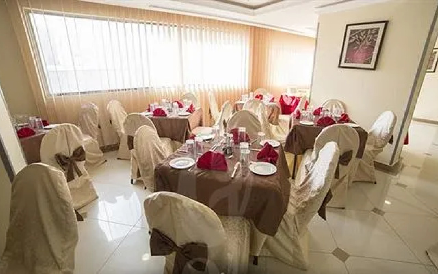 Al Borj Al Aseel Hotel