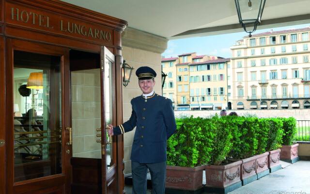 Hotel Lungarno вид на фасад