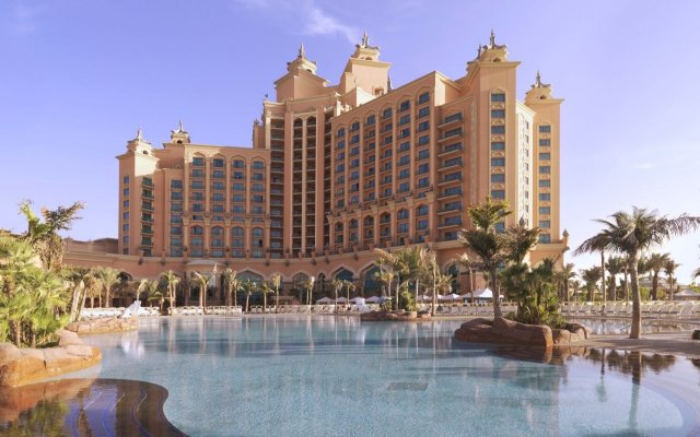 Отель Atlantis, The Palm ОАЭ, Дубай - 10 отзывов об отеле, цены и фото номеров - забронировать отель Atlantis, The Palm онлайн бассейн