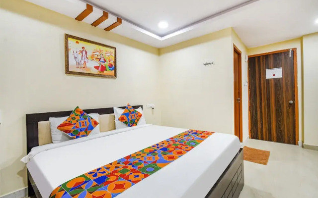 FabHotel Hitek N