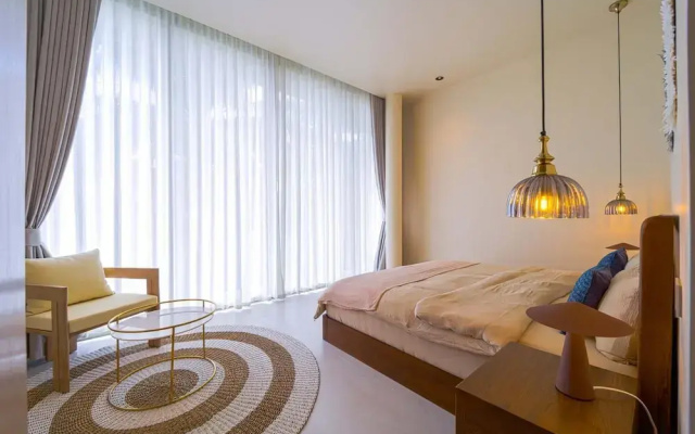 Ultra-Modern 6-Bedroom in GolfCourse PH6