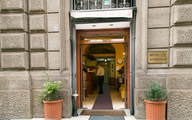 Hotel Altavilla 9 вид на фасад