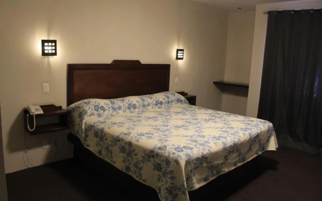 Hotel Meson del Puente