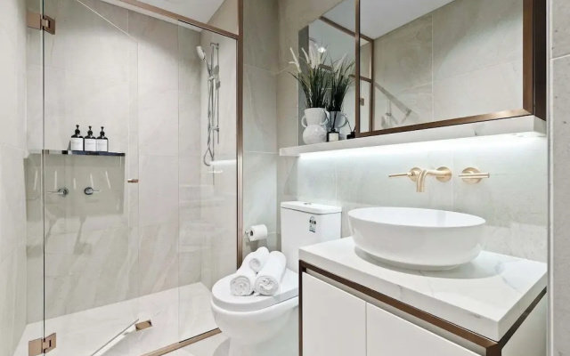 A Cozy 2BR Apt Right on Buzzing Chapel Street