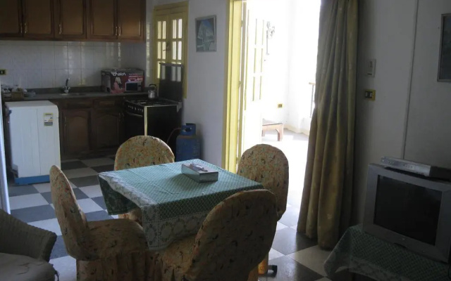 Rezeiky Hotel And Camp Luxor