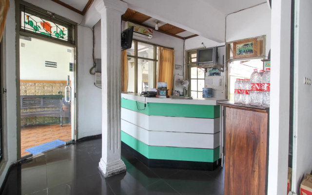 RedDoorz near RS Sarjito Yogyakarta 2