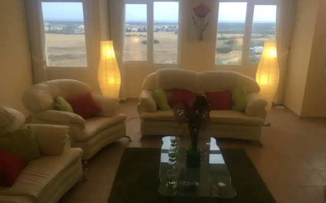 Superb Penthouse Sleeps 8 6 Beds