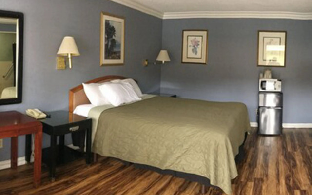 Big A Motel & Suites Near Disneyland Orange County