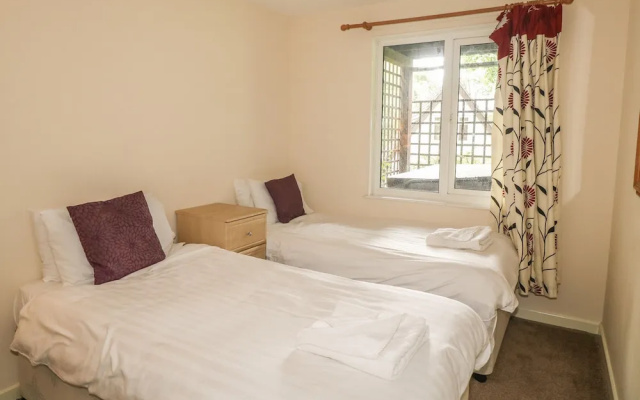 32 Valley Lodge