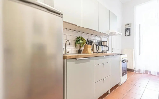Modern 1BR With 1LR Long Stay in Vienna