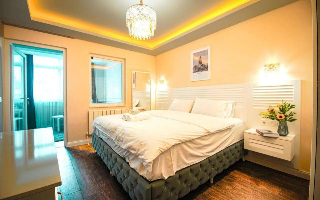 Cihangir VAV Suites