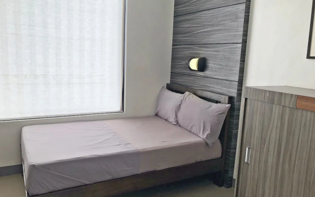 Anton's Loft Designer Resort Pansol