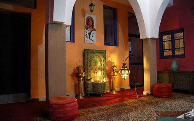 Отель Riad Ksar Aylan Марокко, Уарзазат - отзывы, цены и фото номеров - забронировать отель Riad Ksar Aylan онлайн вид на фасад