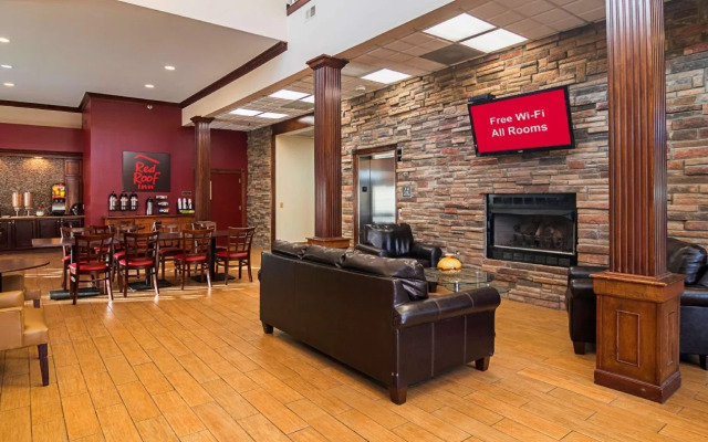 Red Roof Inn & Suites Lake Orion/ Auburn Hills