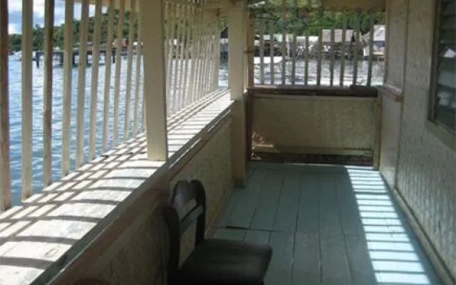Coron Reef Pension House
