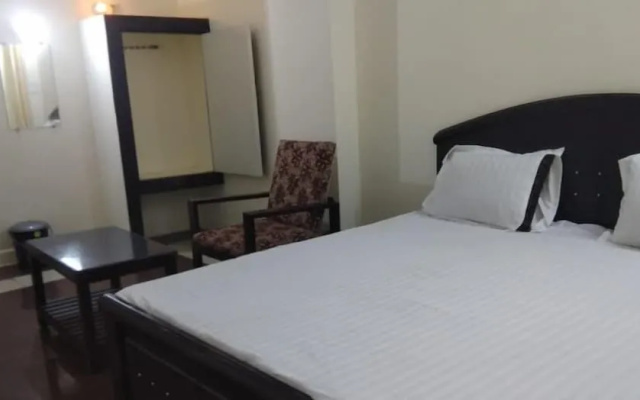 i-ROOMZ Subhadra Comforts