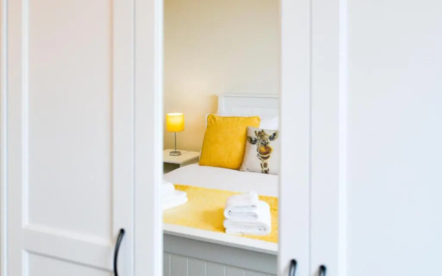 Swansea Marina - Sleeps 4 - Underground parking