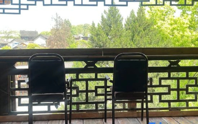 Ximu Hotel (Furong Town Waterfall Branch)