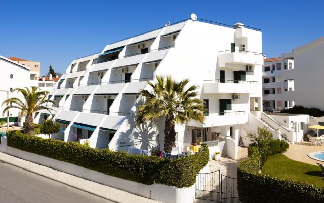 Отель Apartamentos Debimar вид на фасад
