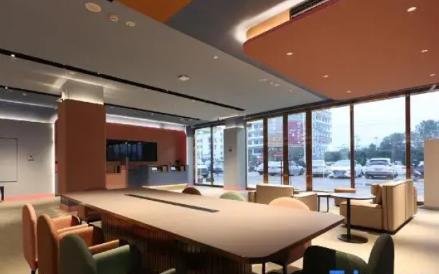 HanTing Hotel (Poyang Lutian Industrial Park Trade City)