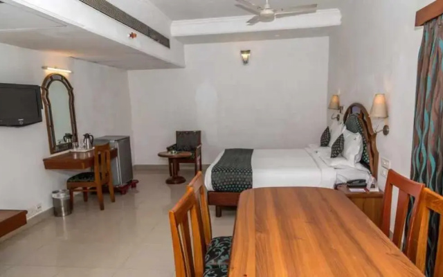 Hotel Maurya International