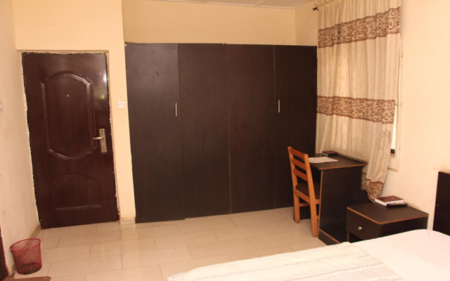 Sapphire Guest House