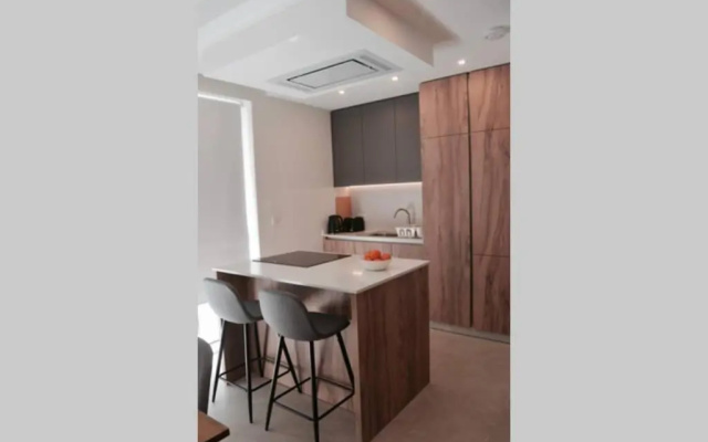Sliema, Stylish 2 Bedroom Apartment with Parking