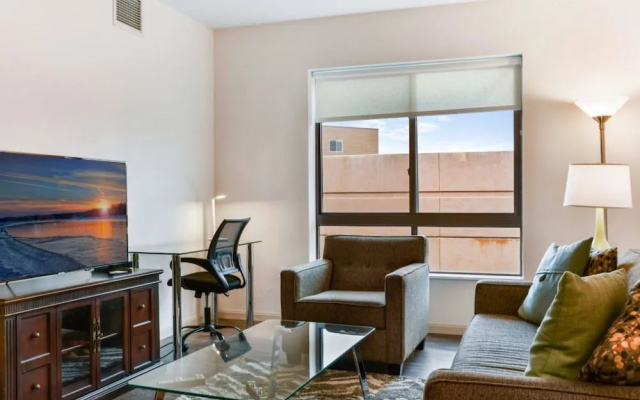 Bluebird Suites near Cleveland Clinic