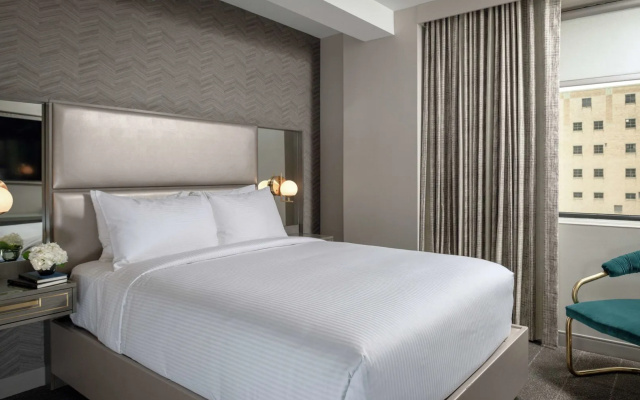 Tulsa Club Hotel, Curio Collection by Hilton