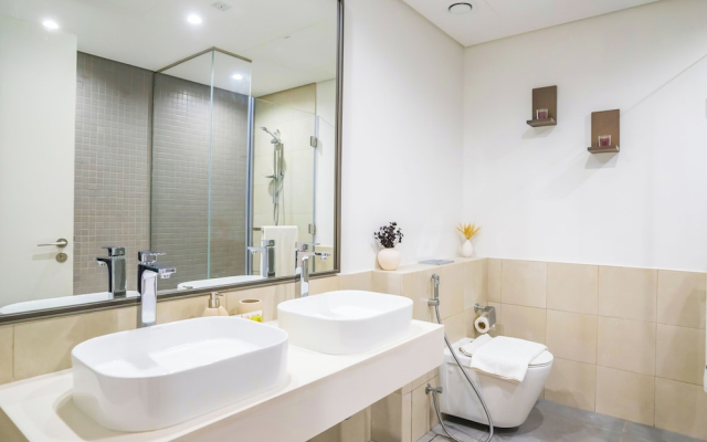 HomesGetaway-2BR Apt in 1 Residences