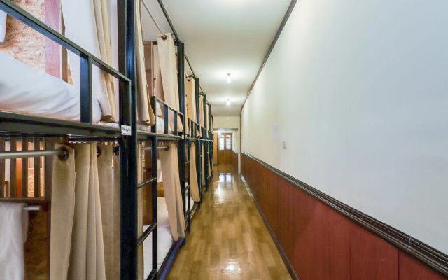 My Space Hostel by OYO Rooms