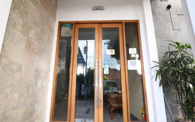 Omahqu Guest House