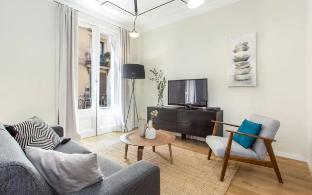 4bedroom apartment with a balcony in Las Ramblas 1 2